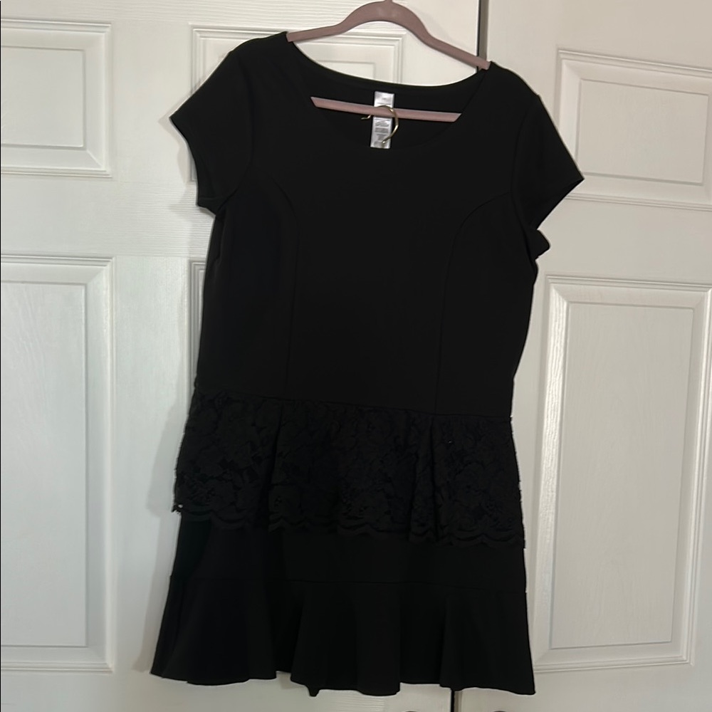 Elegant Black Lace Dress